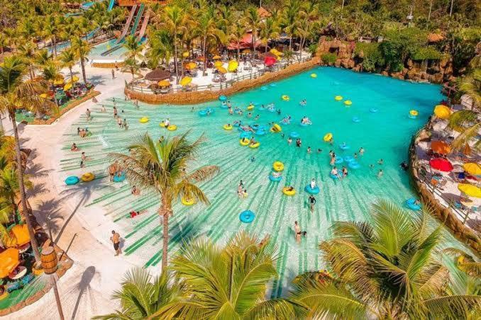 Do Lado Do Thermas Dos Laranjais No Park Resort Olímpia